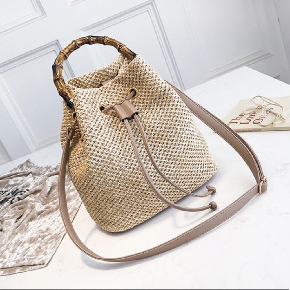 🔄🆕 TULUM Bamboo Handle Straw Bucket Bag